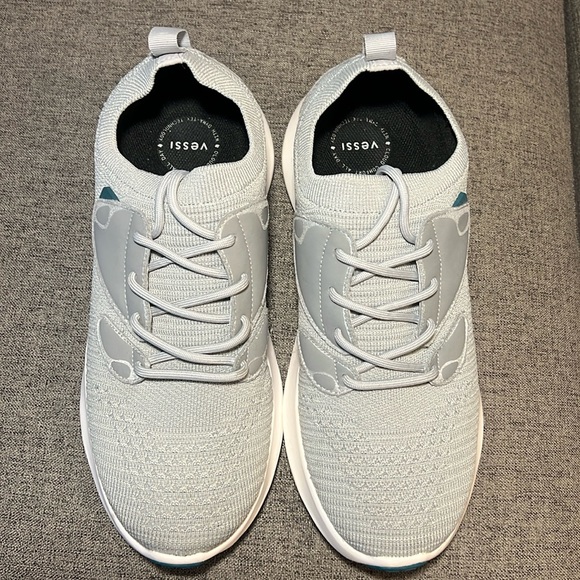 Vessi Everyday Move shoes - Picture 1 of 4